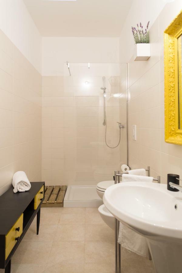 B22 - Comfy Beautiful Loft Apartment Monopoli Bagian luar foto