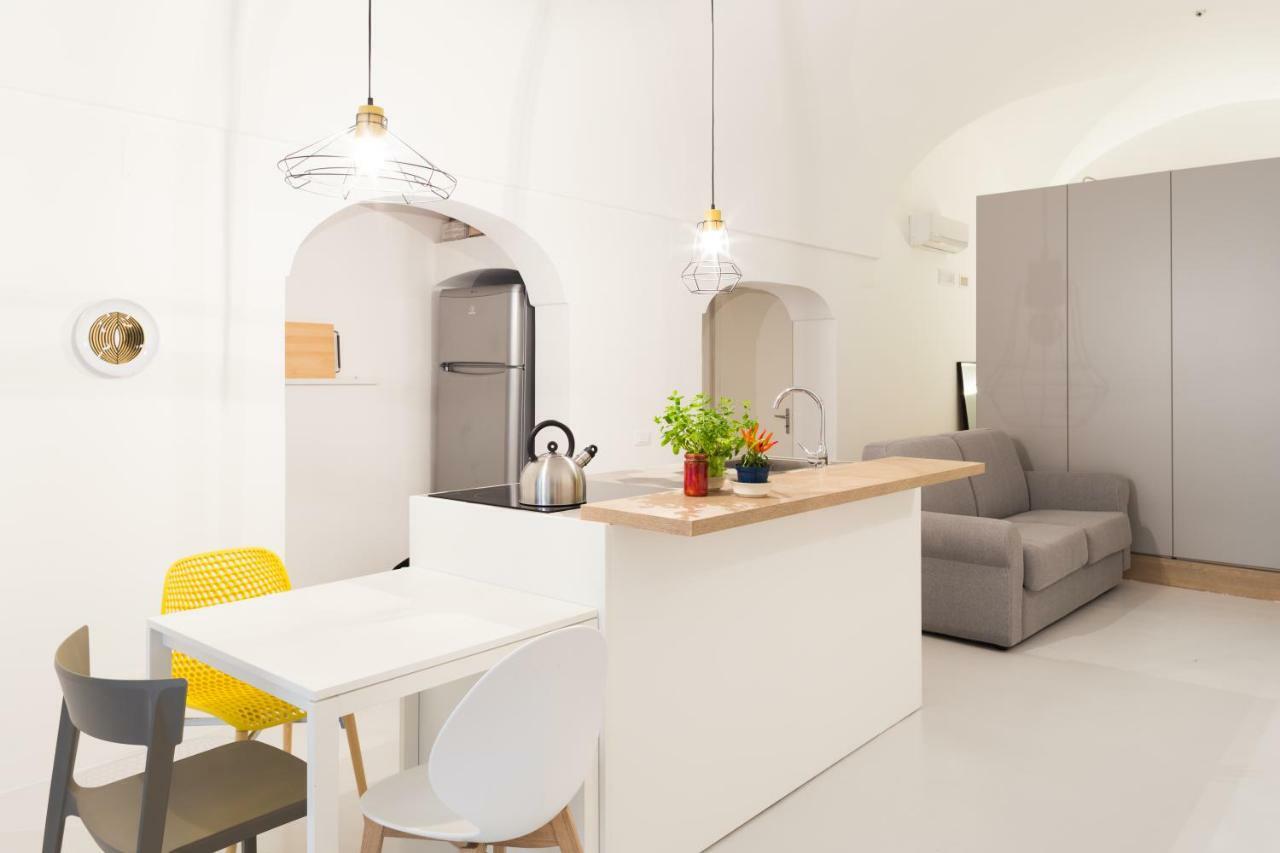 B22 - Comfy Beautiful Loft Apartment Monopoli Bagian luar foto