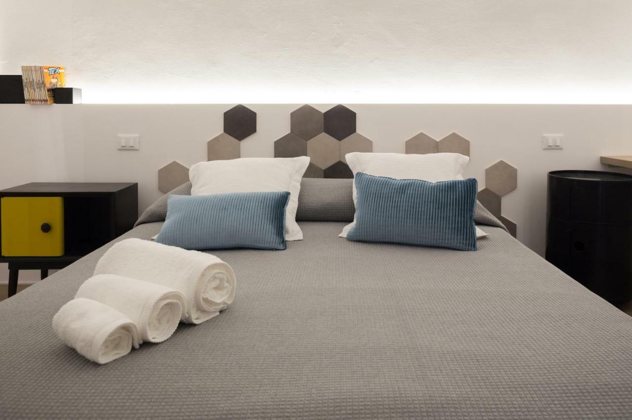 B22 - Comfy Beautiful Loft Apartment Monopoli Bagian luar foto