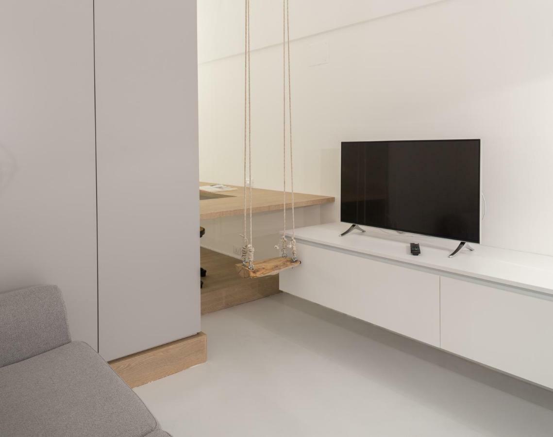 B22 - Comfy Beautiful Loft Apartment Monopoli Bagian luar foto