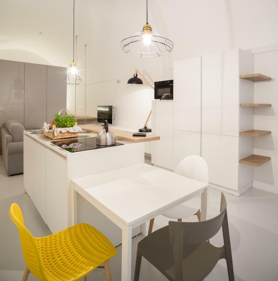 B22 - Comfy Beautiful Loft Apartment Monopoli Bagian luar foto
