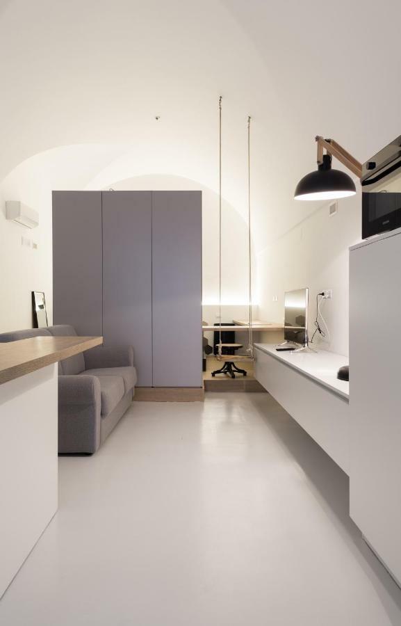 B22 - Comfy Beautiful Loft Apartment Monopoli Bagian luar foto